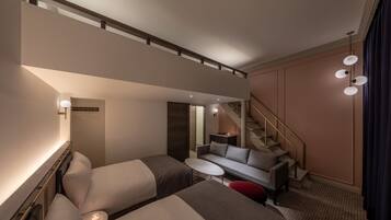 1 bedroom, down duvets, in-room safe, blackout curtains