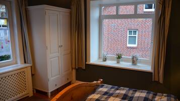 4 Schlafzimmer, Schreibtisch, kostenloses WLAN, Bettwäsche