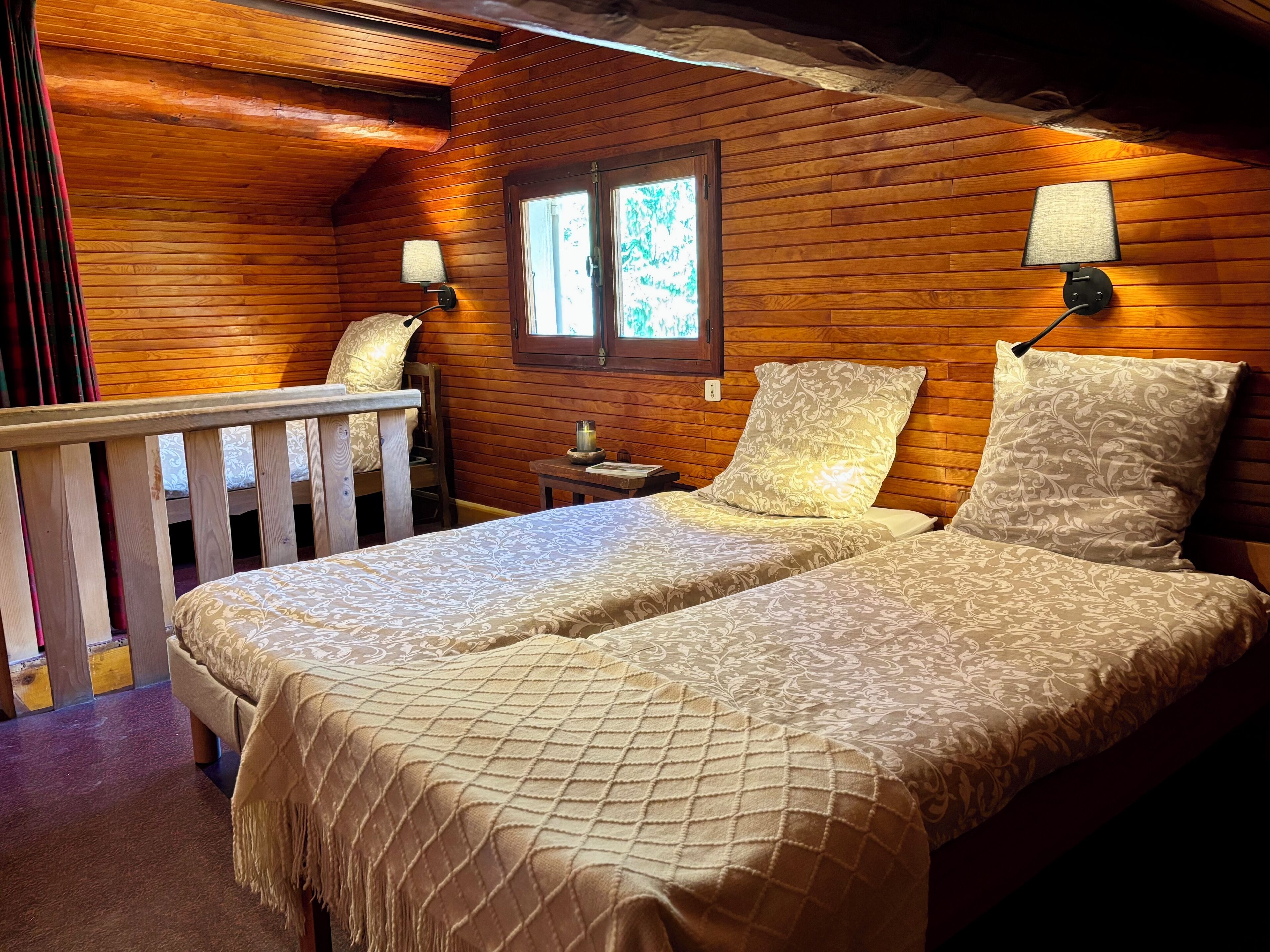 4 Schlafzimmer, Schreibtisch, Bügeleisen/Bügelbrett, kostenloses WLAN
