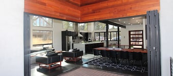 Fahrradverleih, Ski-in / Ski-out, King-Size-Betten, Theaterraum, Whirlpool