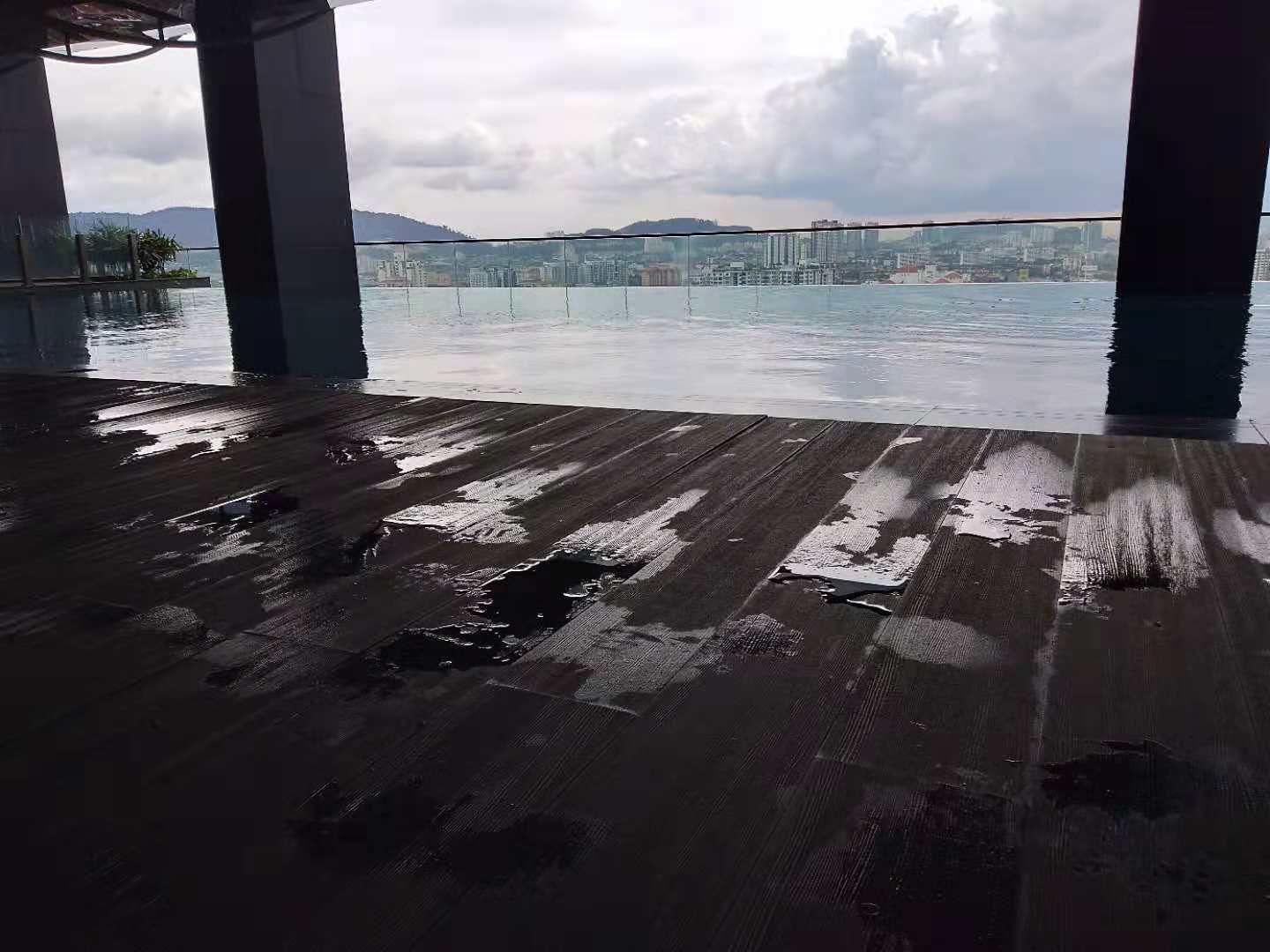 Private pool