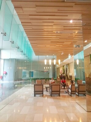 Lobby sitting area - M City at Jalan Ampang (Kuala Lumpur)