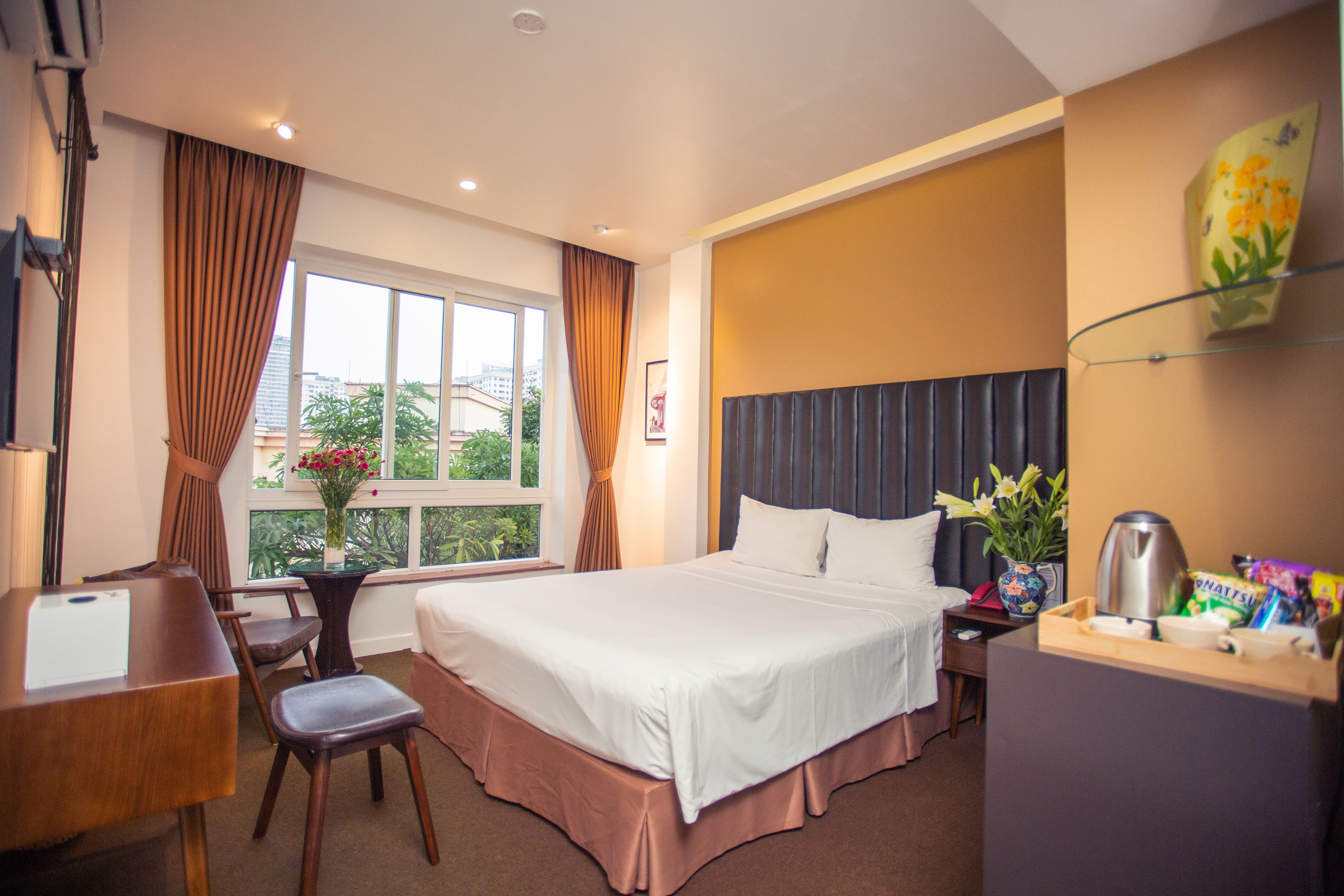 Minibar, in-room safe, desk, soundproofing