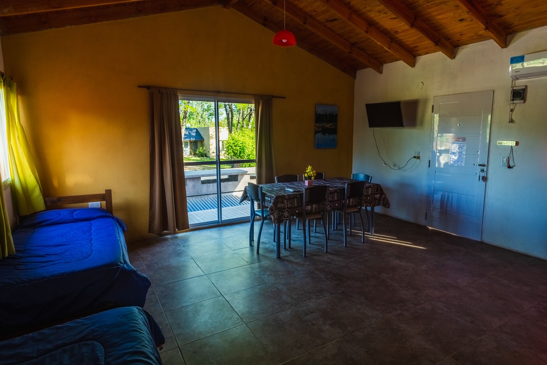 Family Room, 1 Bedroom, Non Smoking | Living room | Smart TV, Netflix