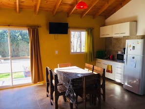 Family Room, 1 Bedroom, Non Smoking | Private kitchen
