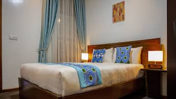 Premium bedding, Select Comfort beds, in-room safe