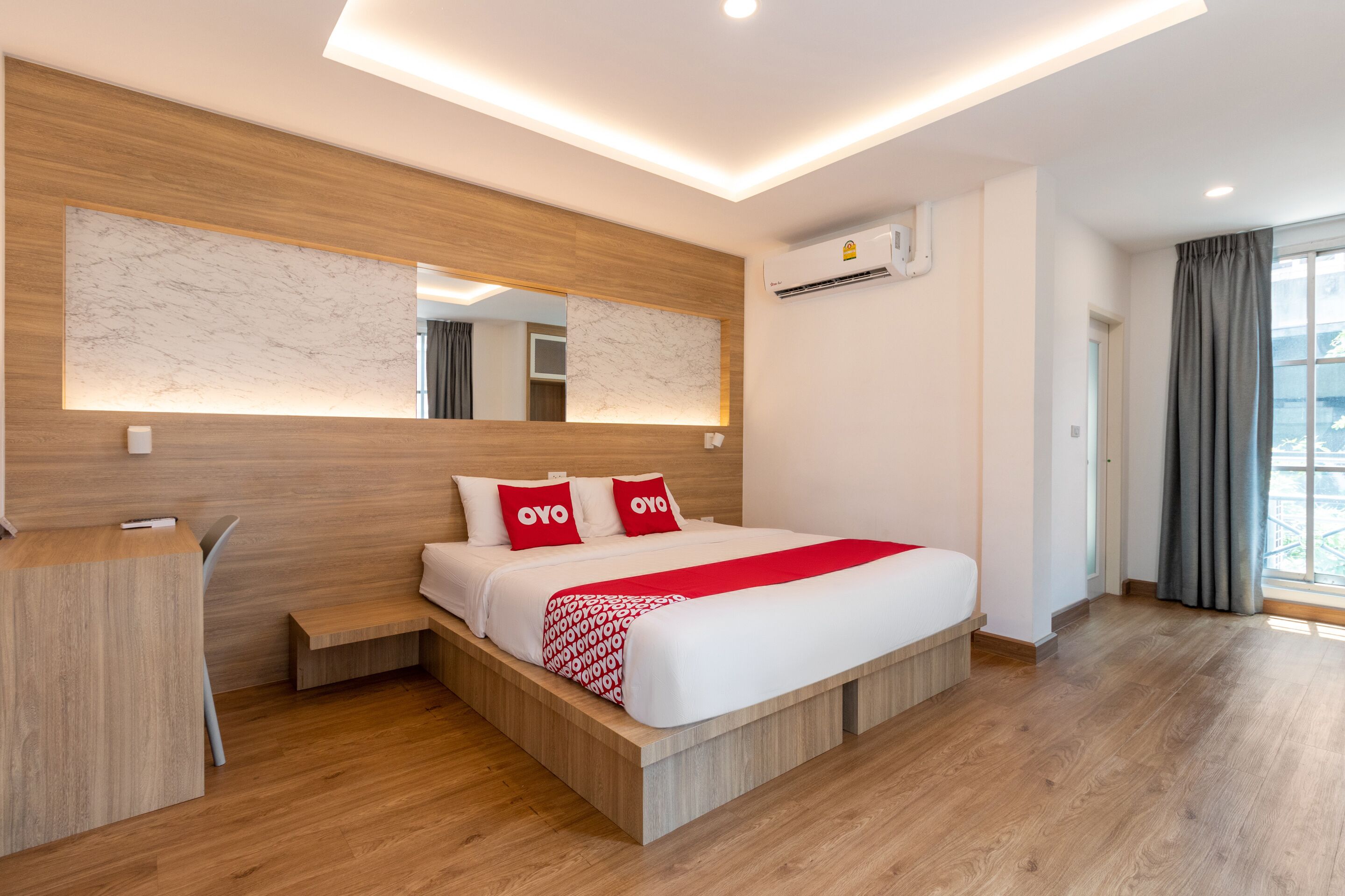 デラックス ダブルルーム