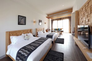 Classic Quadruple Room, 2 Queen Beds, Partial Sea View