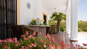Terrace/patio - Villa Vacacional Los Naranjos (Montemayor)