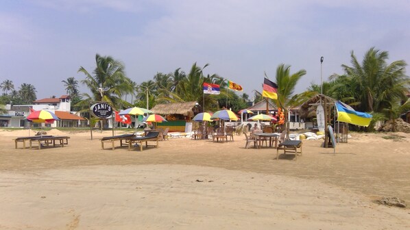 Gần bãi biển