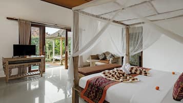 Vila, 1 quarto, piscina particular | 1 quarto, frigobar, cofres nos quartos, berço de viagem