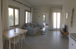 Apartment, 1 Bedroom, Sea View (Oak) | In-room safe, blackout drapes, soundproofing, iron/ironing board - Moses Villa (Zagora-Mouresi)