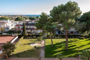 Property grounds - Agaró Cambrils Apartments (Cambrils)