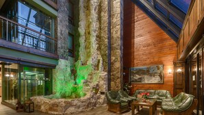 Interior entrance - Wellness Hotel Borovica (Štrba)