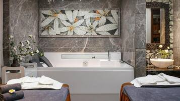 Couples treatment rooms, sauna, hot tub, steam room, body treatments