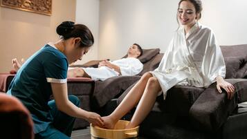 Phòng trị liệu đôi, phòng tắm hơi, bồn tắm thủy lực, phòng xông hơi