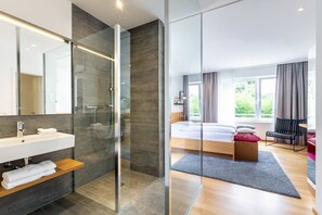 Habitació doble Comfort | Bressols gratuïts, llits addicionals i wifi gratuïta 