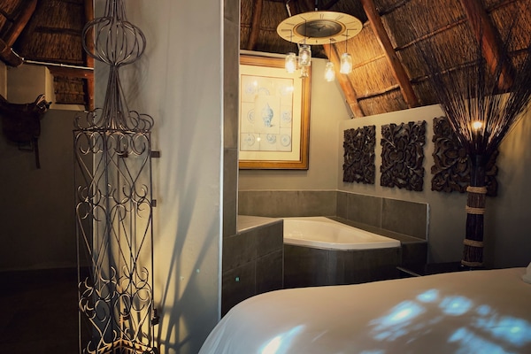 Deluxe Suite | Egyptian cotton sheets, premium bedding, individually decorated