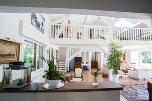 Flat-screen TV - La Monière Chambres d'hôtes (Saubion)