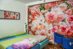Triple Room, Shared Bathroom | Blackout drapes, free WiFi, bed sheets - Go BCN Hi Sants - Hostel (Barcelona)