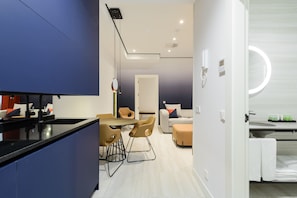 Apartment, 1 Schlafzimmer (1 person) | Eigene Küche | Kühlschrank, Mikrowelle, Herdplatte, Wasserkocher mit Kaffee-/Teezubehör