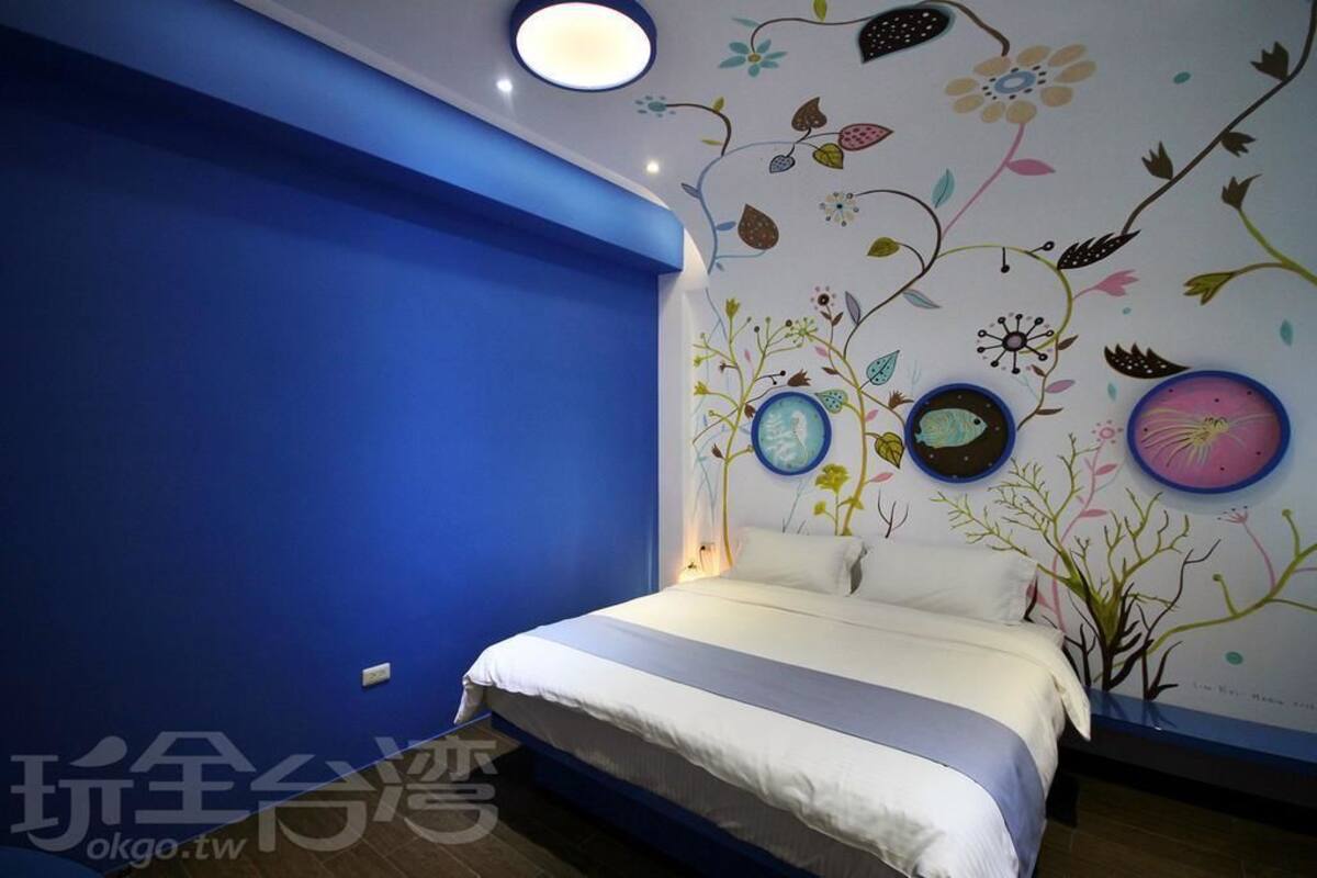 Double Room | Premium bedding, desk, soundproofing, rollaway beds (surcharge)