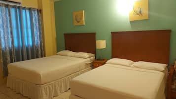 1 bedroom, WiFi (free), bed sheets