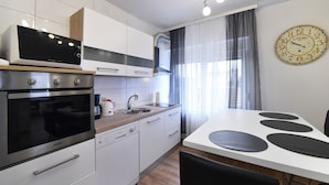 Apartment | Private kitchen - Apartment Boss - Near Archaeological Museum (Zagreb)