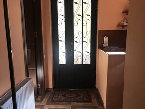 Interior - Apartment in old Tbilisi, 1 bedroom, 1 bathroom, sleeps 4 (tbilisi)