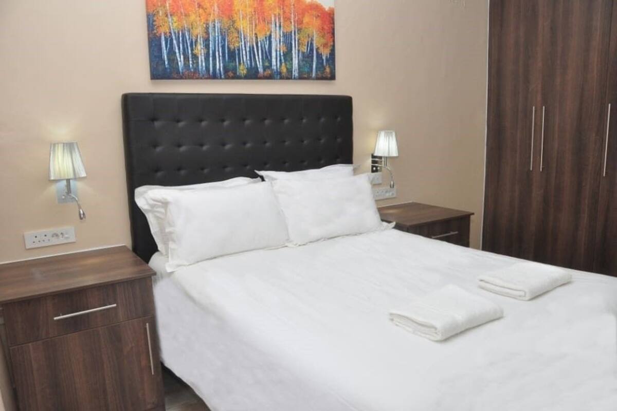 Luxury Apartment, 2 Bedrooms, Accessible | Cadar kapas Mesir, peralatan tempat tidur premium, gebar bulu kapas 