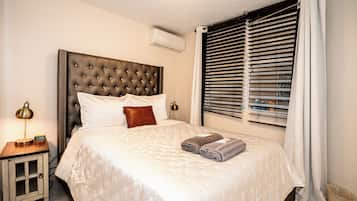 2 bedrooms, memory foam beds, in-room safe, desk