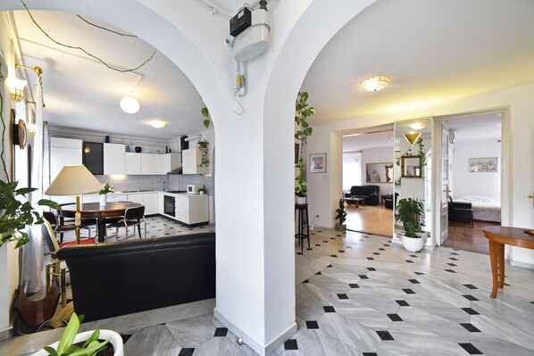 Apartment, 3 Bedrooms | Living room - Apartment Knez Mislav (Zagreb)