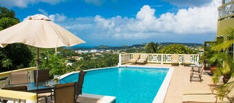 Simply Heavenly!!! Large Self Catered Apartments With Huge Pool - Apartment With Sea View