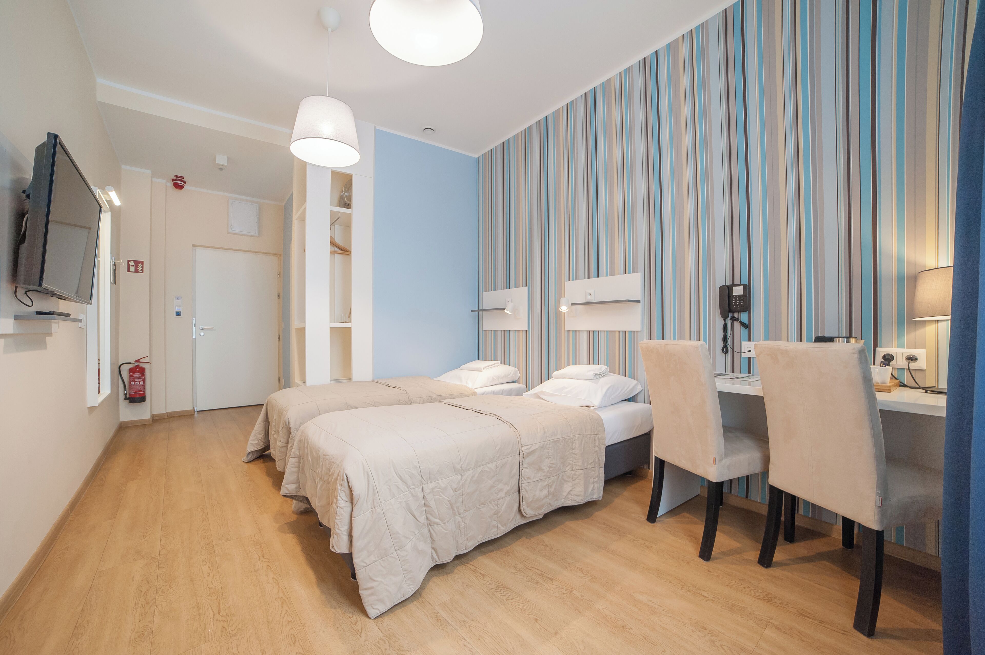 standard twin room | soundproofing, iron/ironing board, free wifi, bed sheets