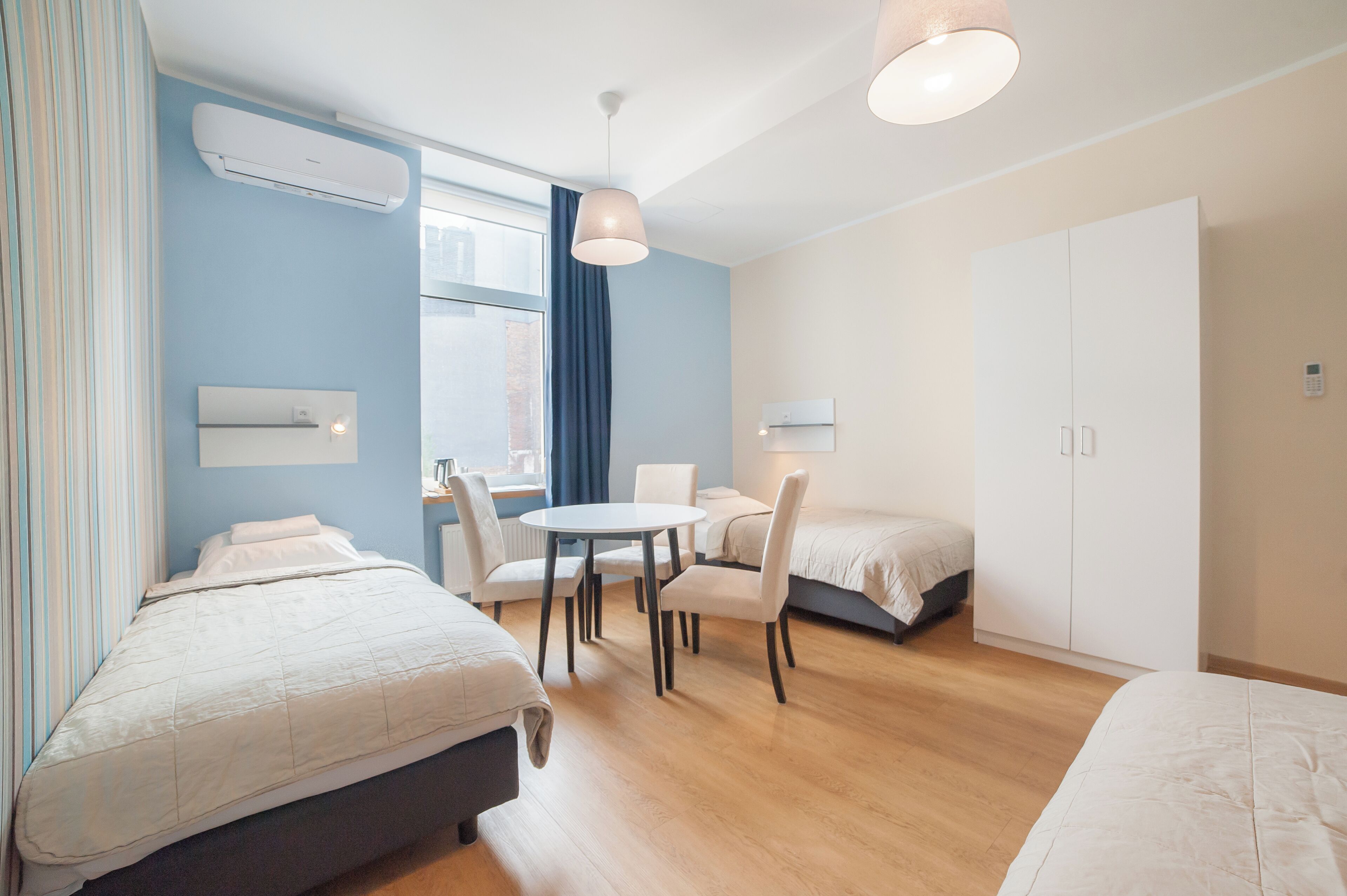 standard triple room | soundproofing, iron/ironing board, free wifi, bed sheets