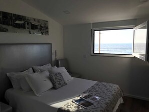 Chambre Double Deluxe | Coffres-forts dans les chambres, chambres insonorisées, Wi-Fi gratuit