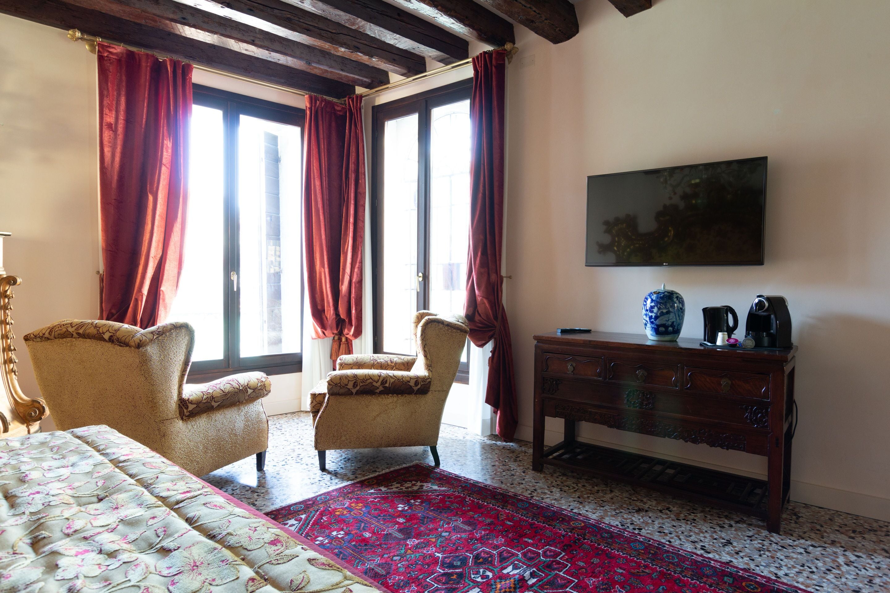 Photo - Granda Sweet Suites