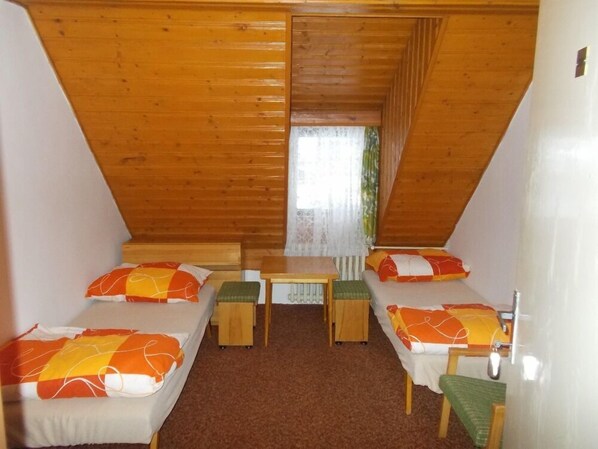 Free WiFi, bed sheets