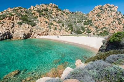 Costa Paradiso villa with independent swimming pool and wonderful view