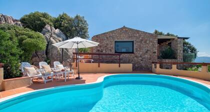 Costa Paradiso villa with independent swimming pool and wonderful view