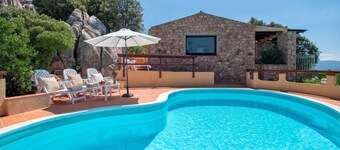 Costa Paradiso villa with independent swimming pool and wonderful view