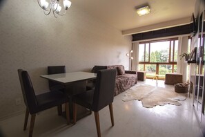 公寓 | 房內用餐區