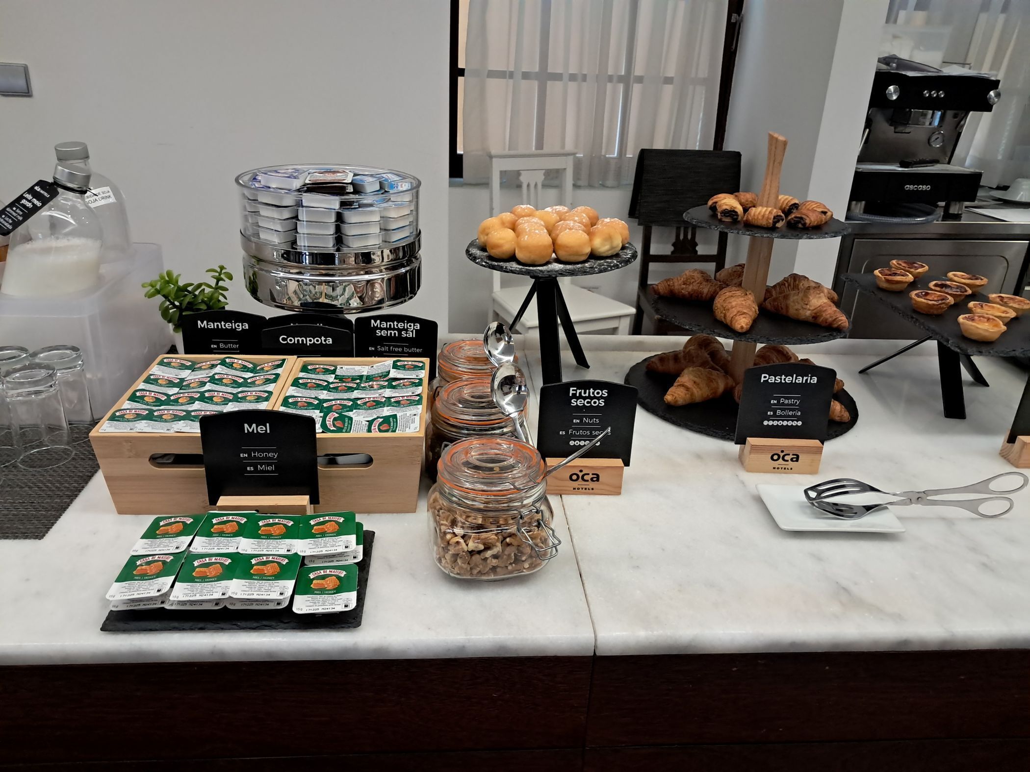 每日供应欧陆式早餐（每人 EUR 12.00）