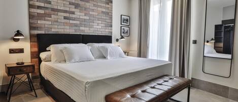 1 chambre, coffres-forts dans les chambres, fer et planche à repasser