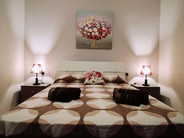 1 bedroom, iron/ironing board, free WiFi, bed sheets