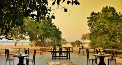 Mana Pools Safari Lodge