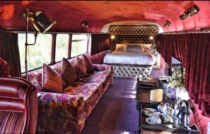 Classic-Einzelzimmer, 1 großes Einzelbett, Nichtraucher, Stadtblick | Individuell eingerichtet, Schreibtisch, kostenloses WLAN