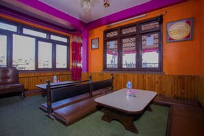 Restaurant - OYO 263 Hotel Sublime (Pokhara)