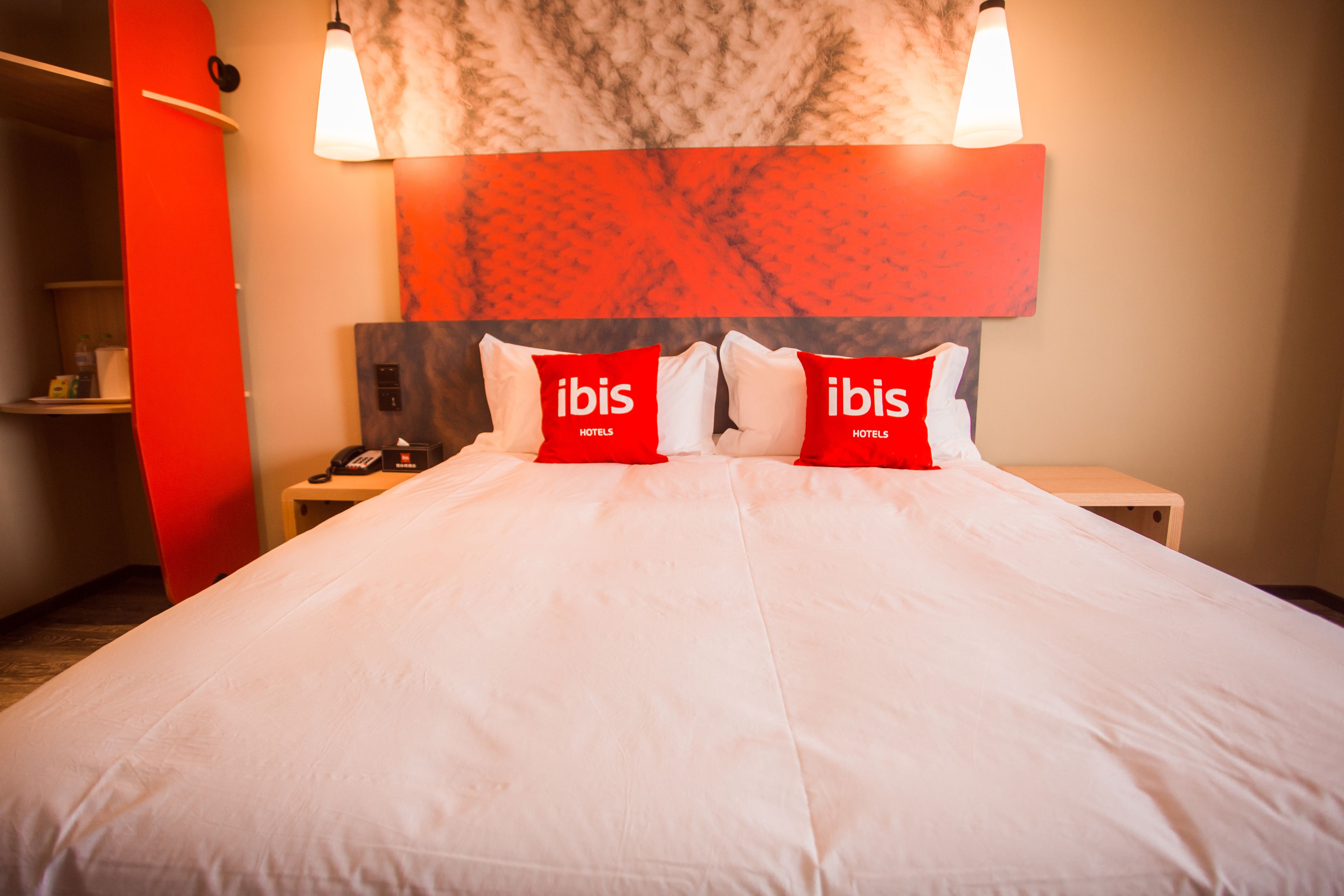 Double Room | Premium bedding, desk, laptop workspace, blackout drapes