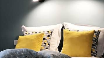 1 chambre, décoration personnalisée, ameublement personnalisé